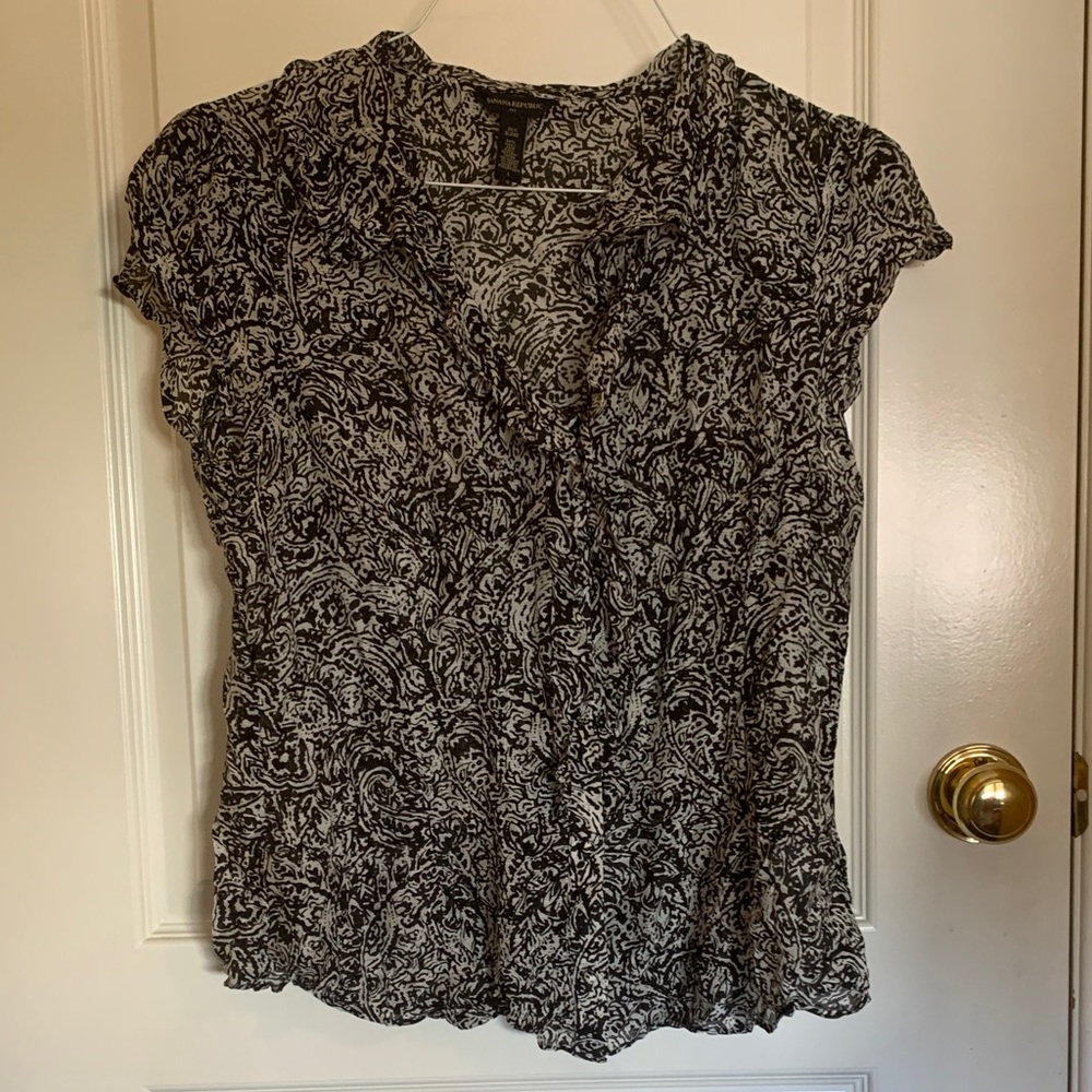 Banana Republic Black and White Patterned Blouse